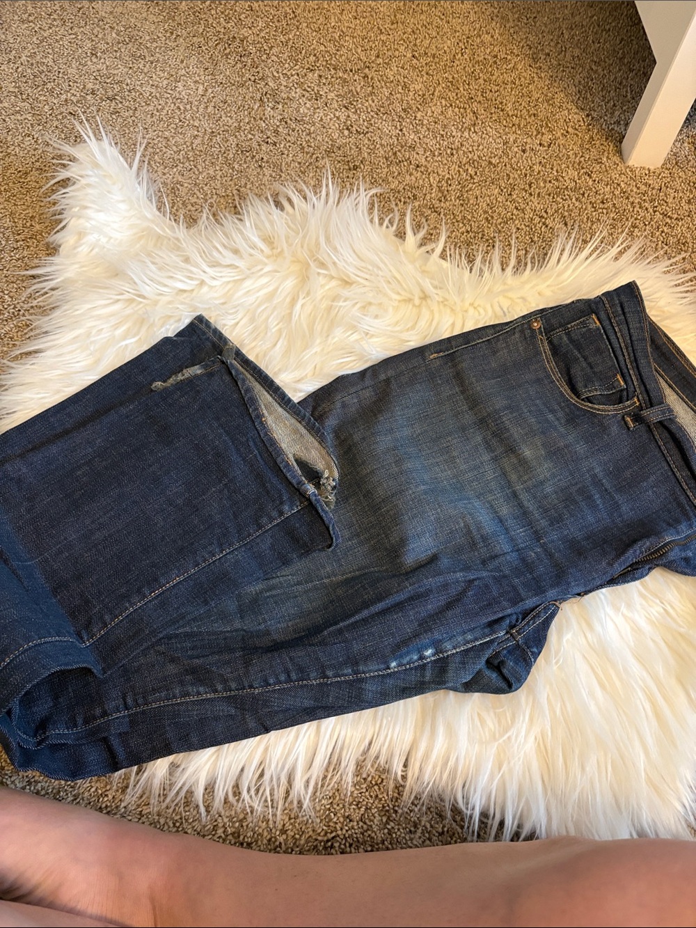 The sweetheart Women's Straight-Leg Jeans